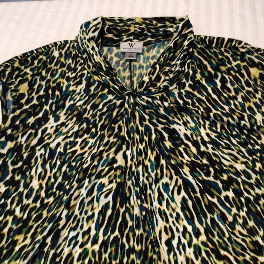 Worthington Sleeveless V neck Leopard print Professional Work Pull Over Sz L